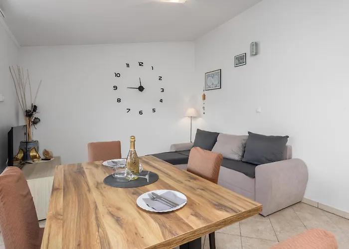 1 Bedroom In 로파르