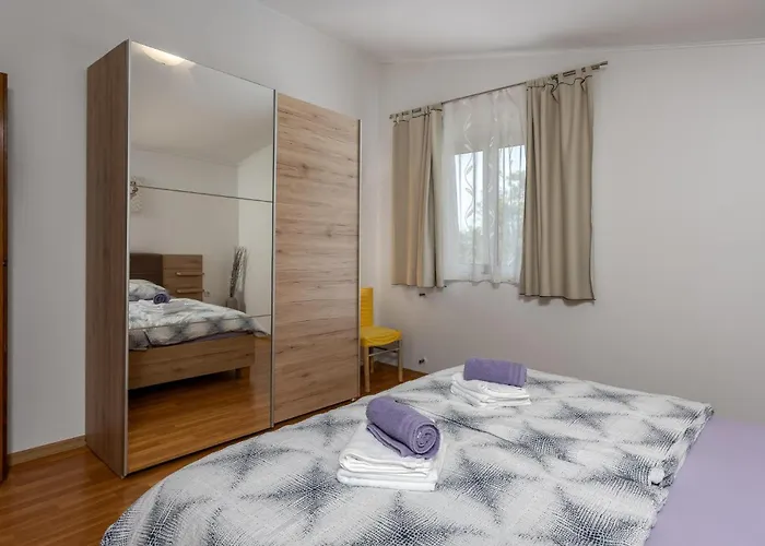 Lägenhet 1 Bedroom In *