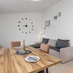 1 Bedroom In Lopar