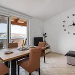 Apartman 1 Bedroom In Lopar