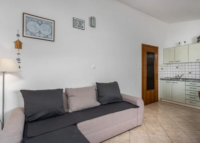 1 Bedroom In Apartament